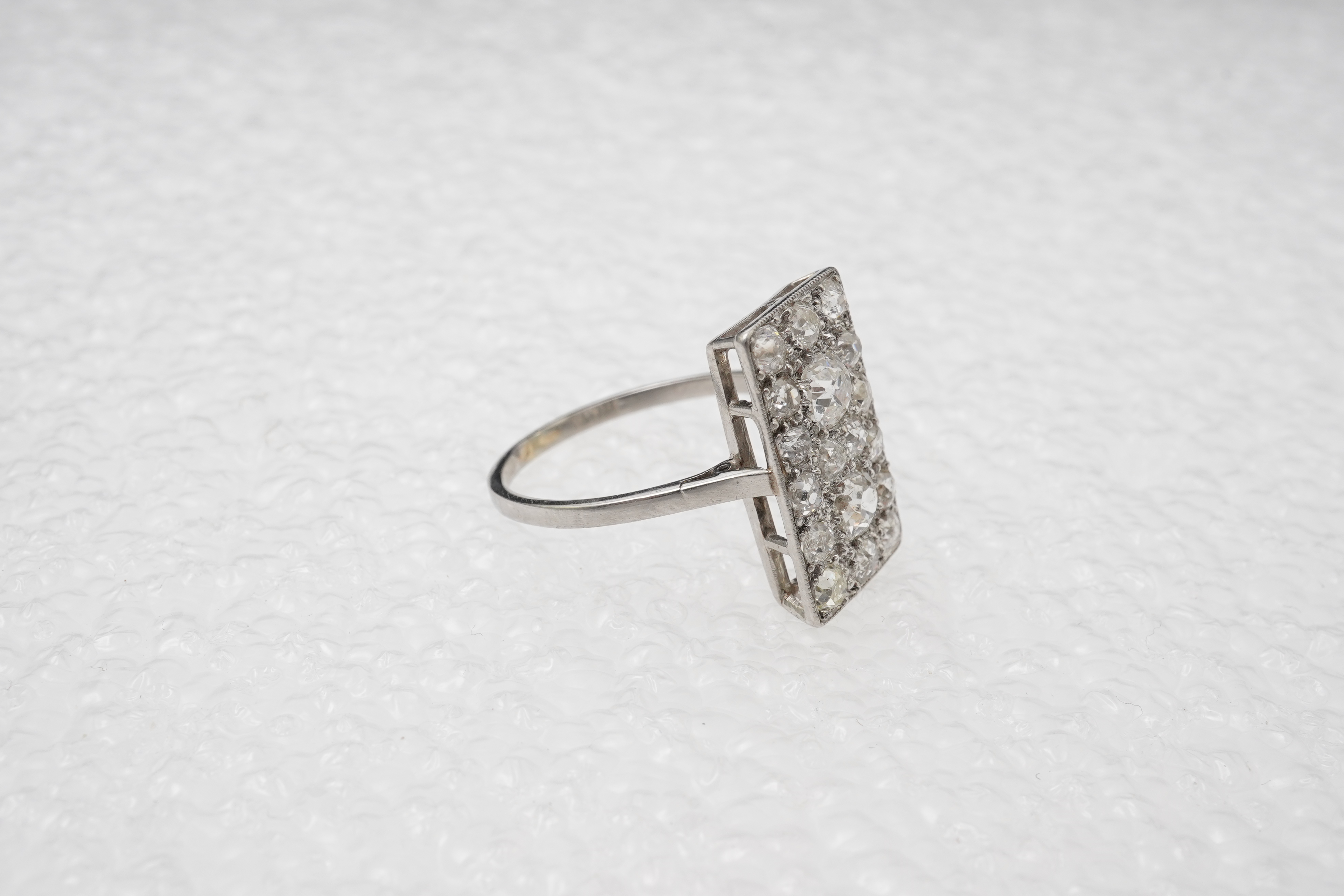 An Art Deco diamond ring, early 20th century
